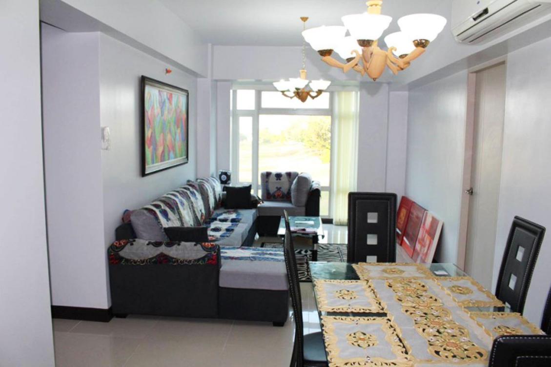 3BR Condo unit for Sale in Parkside Villas